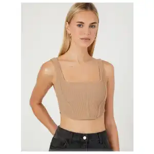 Top Crop estilo corset F21 miniatura 2